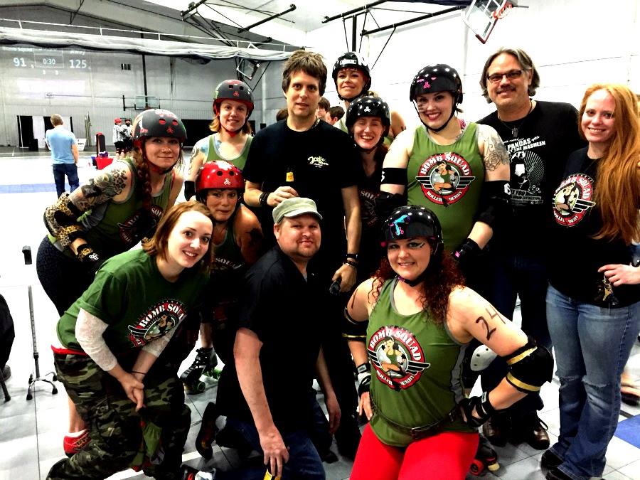 Hanging with the Dubuque Bomb Squad Roller Derby squad!!!!!! — with Gabriel Doman and 4 others at CourtSide Sports Bar and Grill.