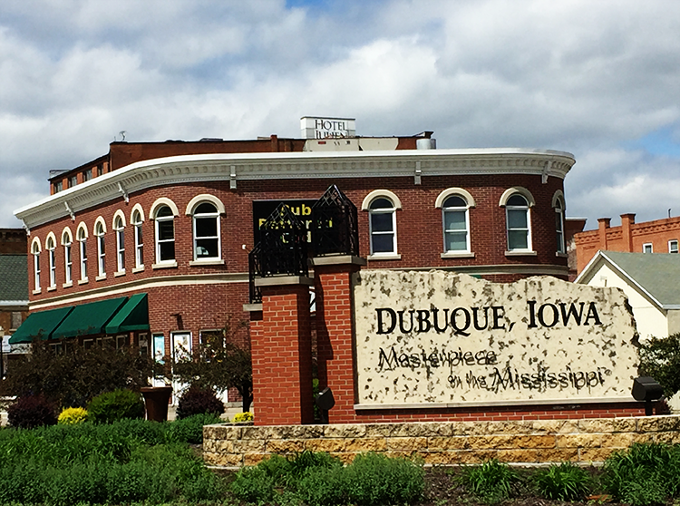 Dubuque, Iowa - Masterpiece of the Mississippi and home to the Dubuque Bomb Squad Roller Derby team and The Lift!