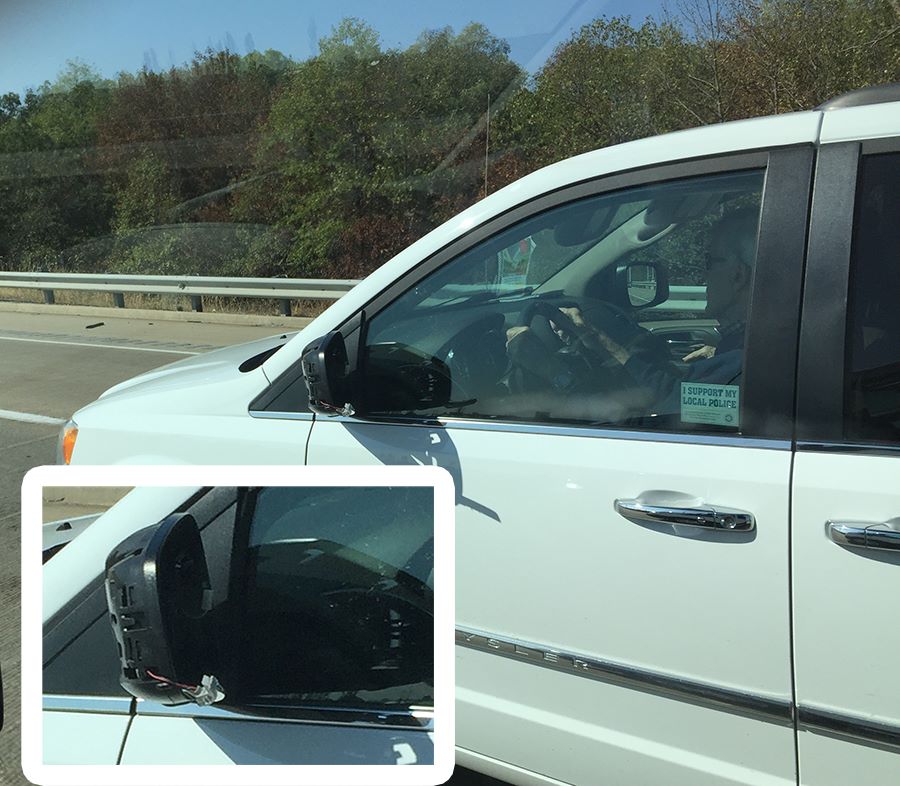 Dipshit driver and his smashed up mirror. — at I 70 Westbound.
